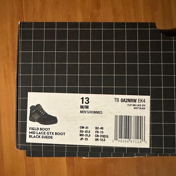 ? Undefeated x Timberland Field Boot GTX Black Suede 13M